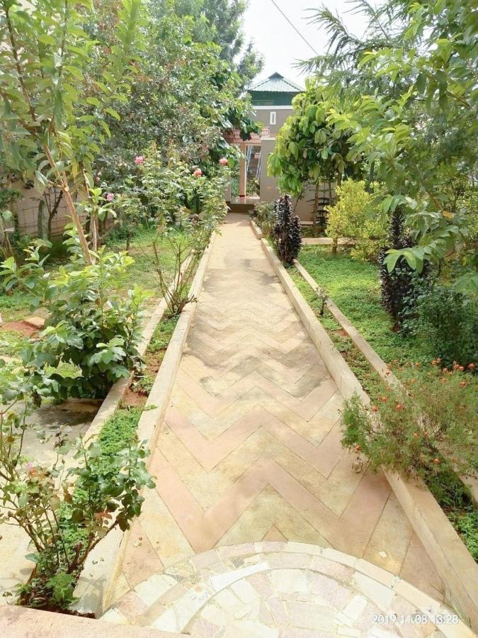 Yelagiri Golden Villa Екстер'єр фото